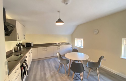 Coalbrookdale House | Stunning 2 bedroom apartment with amazing views over Ironbridge!