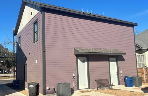 Denver Heights Apartment | Stunning - 2 Bedroom 1.5 Bathroom furnished Apartment With Great Amenities