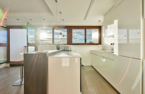 Plaisance Apartment | Stunning 2BR Flat with pool & balcony view on Eiffel Tower