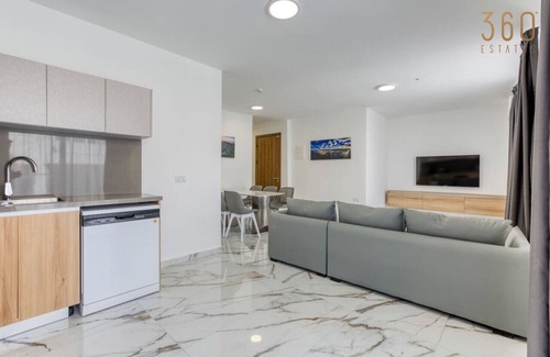 Bugibba Apartment | Stunning 2BR Apt with full amenities in St Pauls