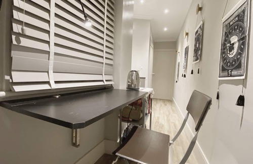 Tachbrook House | Stunning 3-bed House in Central London Westminster