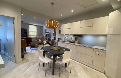 Tachbrook House | Stunning 3-bed House in Central London Westminster