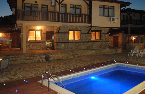 Osenovo Villa | Stunning 3 Bedroom Executive Villa with Pool In Lovely Village of Rogachevo.