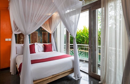 Singakerta Villa | Stunning 3 BR Villa inside the amazing rice field with private pool
