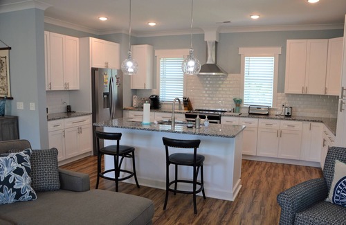 Carolina Beach House | Stunning! 4BR/3Ba (sleeps 10) with SwimSpa, Elevator and Pets Welcome