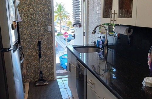 Hollywood Condo | *Stunning 5☆ OceanView Condo*PRIME Location*In ♡ Famous Brdwlk*Free Off St Park*