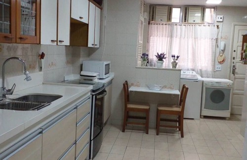 Copacabana Apartment | Stunning and spacious 3 bdr apt view full sea front of Copacabana beach