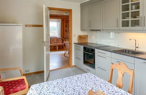 Nesset Apartment | Stunning apartment in Eidsvåg i Romsdal