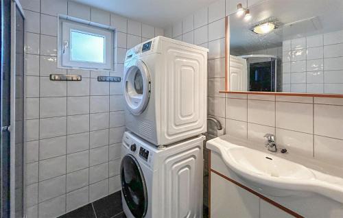 Sirdal Apartment | Stunning Apartment In Tjørhom With Wifi