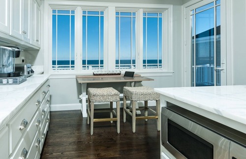 York Beach House | Stunning Bold Oceanfront Home, Spectacular Views ,Just Minutes to Short Sands