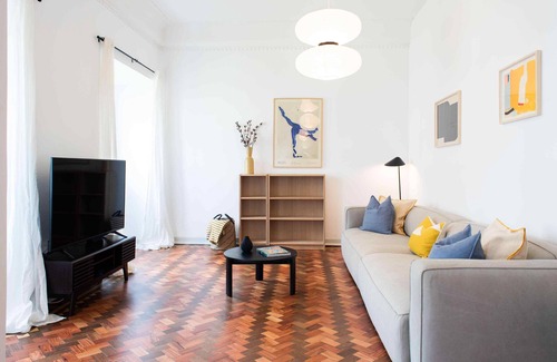 Sao Sebastiao da Pedreira Apartment | Stunning Boutique Apartment beside Parque Eduardo VII