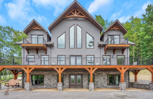 Driftwood House | Stunning Bugle Hollow Lodge