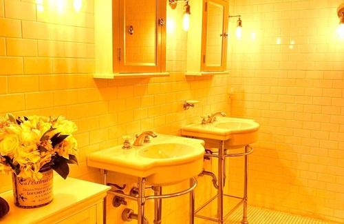 Albany Apartment | Stunning Bungalo-style Loft in Albany's Warehouse District!