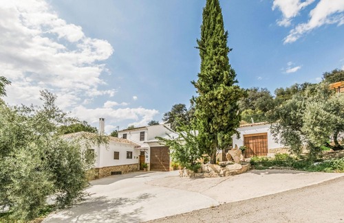 Villanueva de Algaidas House | Stunning home in Villanueva de Algaidas