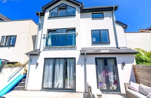 Brighton Other | Stunning & Fun 4 bed home in the heart of Brighton