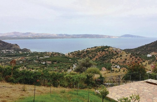 Agia Galini House | Stunning home in Plativola Ag.G.Rethym