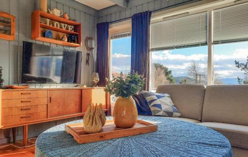 Torjulvagen House | Stunning Home In Øydegard