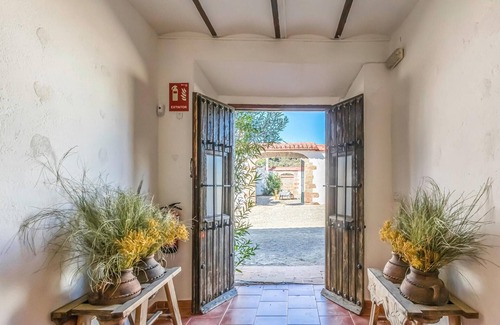 Poblado del Embalse House | Stunning home in Adamuz