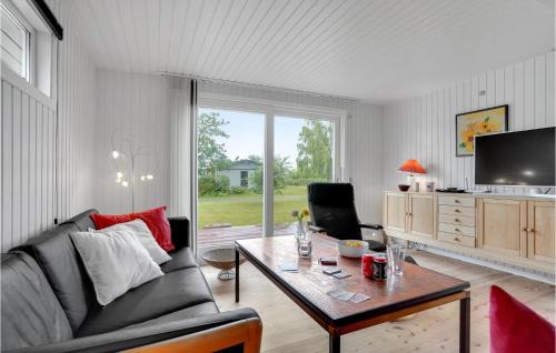 Assens House | Stunning Home In Assens With Kitchen