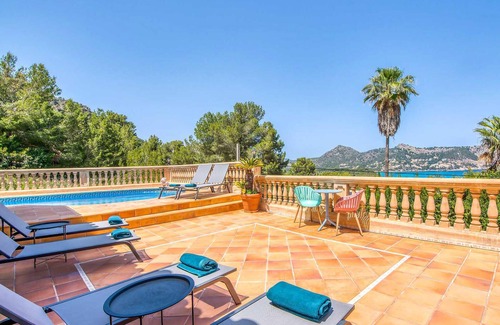 Capdepera House | Stunning home in Capdepera with WiFi