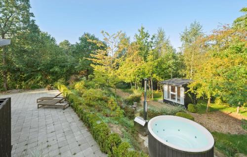 Farvang House | Stunning Home In Fårvang With Wifi