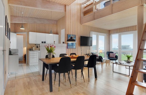 Faaborg House | Stunning home in Faaborg with kitchen