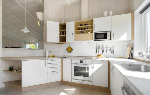 Flovt Strand House | Stunning Home In Haderslev With Sauna