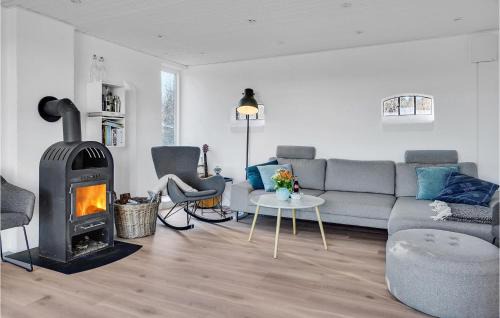 Havndal House | Stunning Home In Hadsund With Wifi
