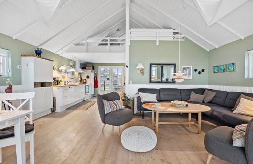 Juelsminde House | Stunning home in Juelsminde with WiFi