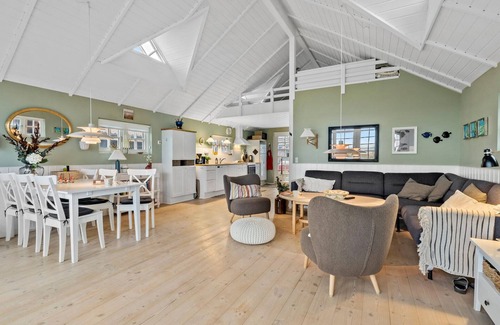Juelsminde House | Stunning home in Juelsminde with WiFi