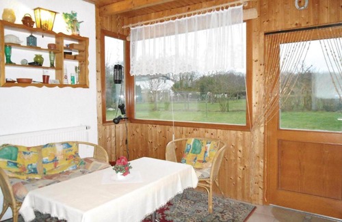 Wichmannsdorf House | Stunning Home In Kröpelinwichmannsdrf