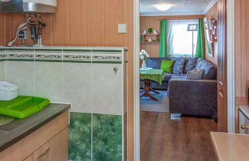 Kummerow House | Stunning home in Kummerow with kitchen