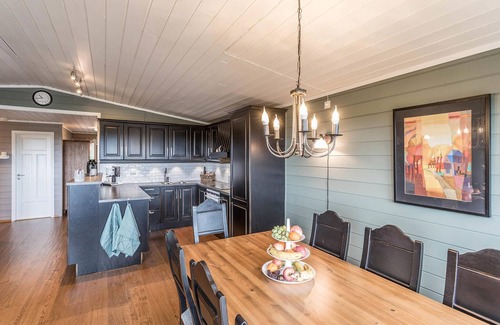 Lyngdal House | Stunning home in Lyngdal