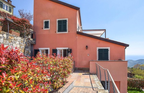 Magliolo House | Stunning home in Magliolo