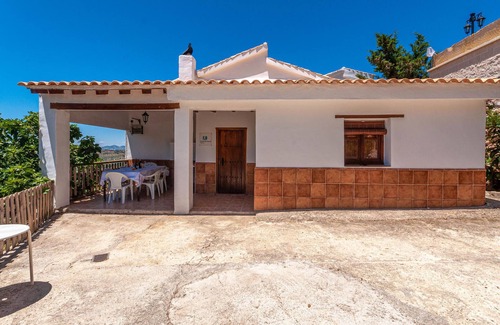 Montefrio House | Stunning home in Montefrio with kitchen