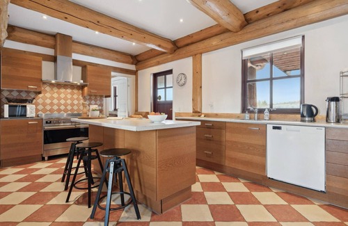 Nimtofte House | Stunning home in Nimtofte with kitchen
