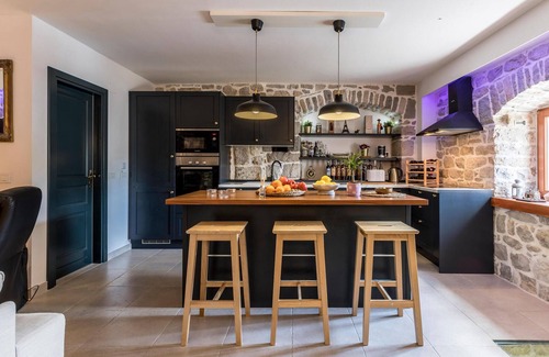 Solin House | Stunning home in Solin with WiFi