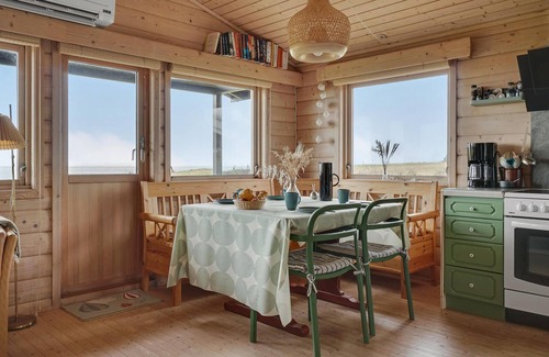Vestervig House | Stunning home in Vestervig with kitchen