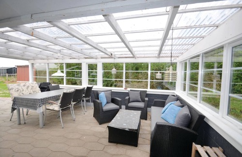 Vinderup House | Stunning home in Vinderup with WiFi