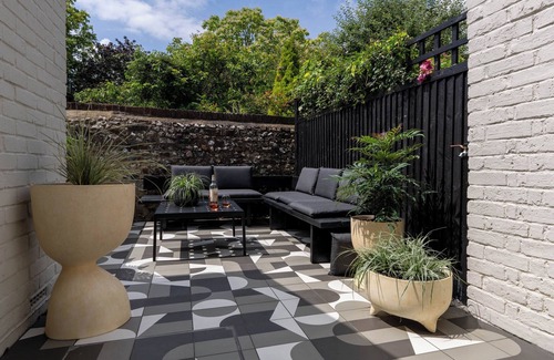 Winchester House | Stunning House in Central Winchester
