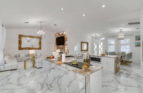 Greenview Shores House | Stunning House with Beautiful Lake. Wellington. Florida