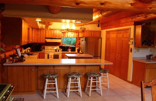 Medford Cabin | Stunning Log home in the true "Heart" of Wisconsin.