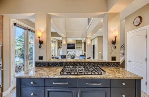 Sammamish House | Stunning Luxury Waterfront Home