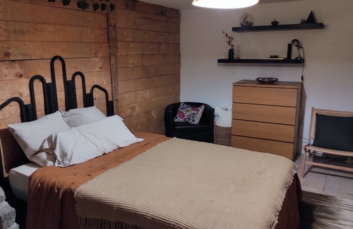 Cogollos de la Vega Apartment | Stunning mountain view apartment near Granada city