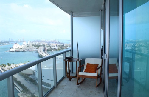 Downtown Miami Condo | Stunning Miami Apartment with Ocean View