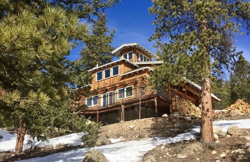 Twin Lakes Cabin | Stunning Mountain Home for the Families & Outdoor Enthusiasts