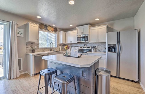 Nampa House | Stunning Nampa Home Nearby Park w/Fire Pit!