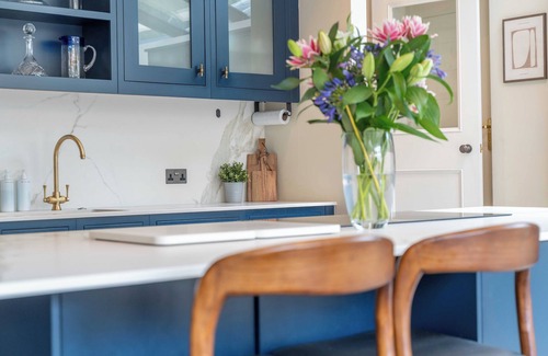 Thamesfield House | Stunning Newly Refurbished 6-Bed Putney Residence