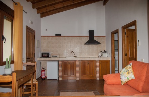 El Raso Cottage | Stunning One bedroom Cottage in El Raso