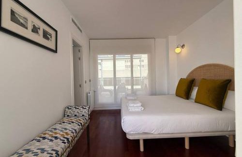 Cuatro Caminos Apartment | Stunning Penthouse in Tetuan for 4 pax - Coruña